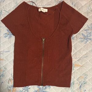 La Hearts Rust Top with Zipper